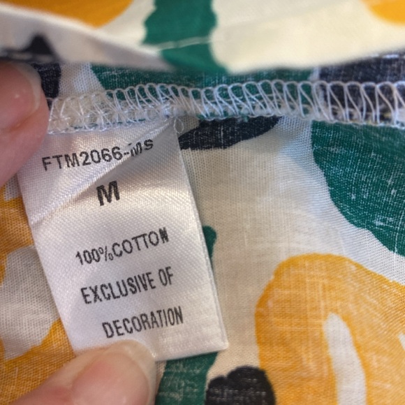 THML medium flutter sleeve top - Picture 4 of 7